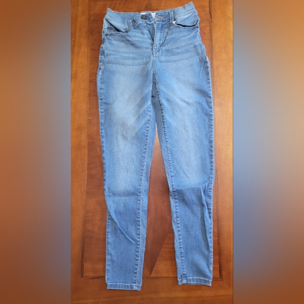 Mudd Super High Rise Blue Jeans Size 7